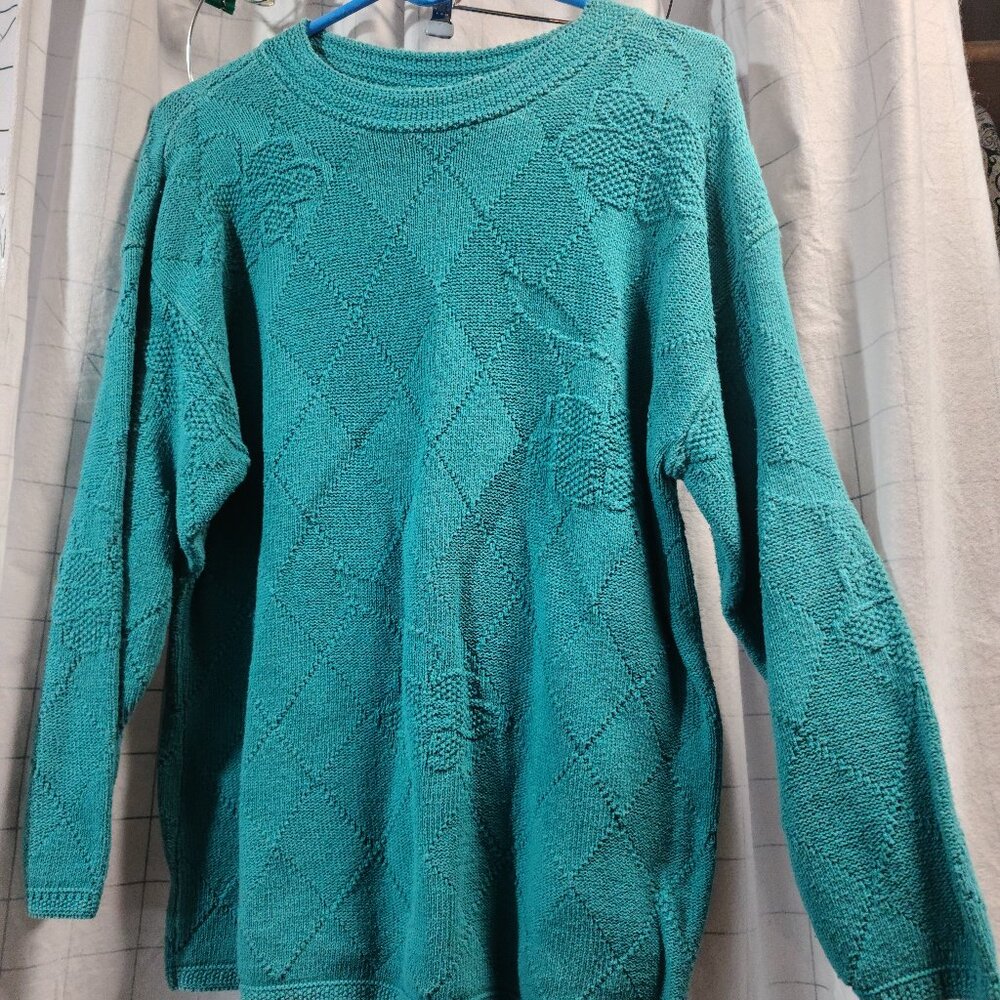 Vintage !!! Partners Ladies Long Sleeved Sweater, teal green color, size L.